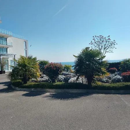 In Sea Breeze Complex Apartmán